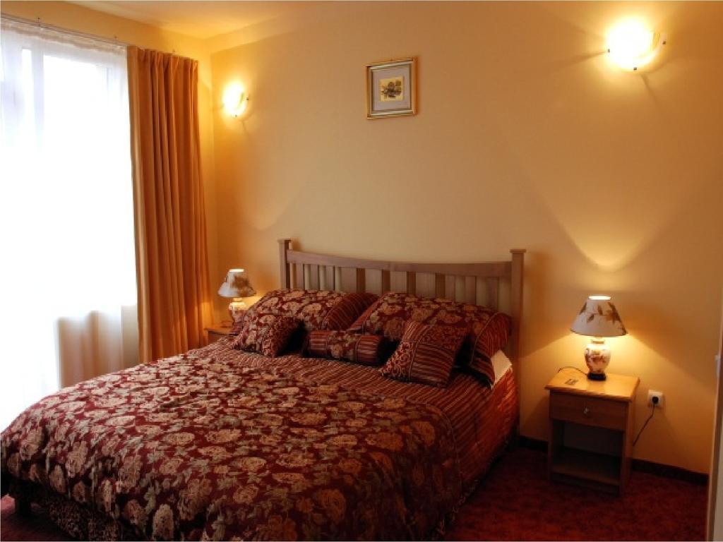 Pensiunea Phoenix Oradea Chambre photo